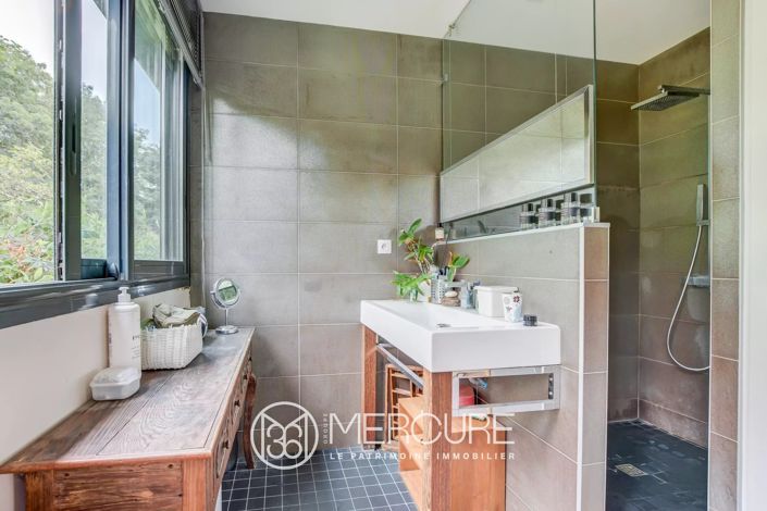 Image No.15-4 Bed House for sale