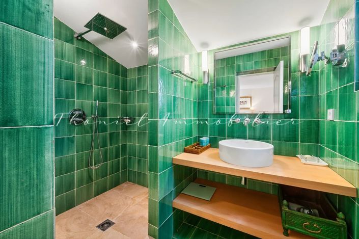 Image No.15-6 Bed House for sale