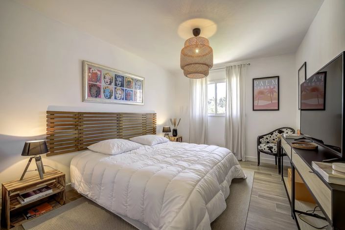 Image No.19-5 Bed House for sale