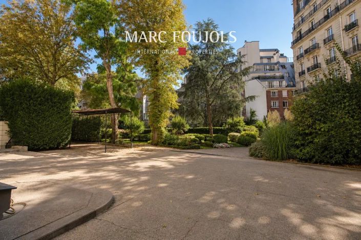 Image No.17-4 Bed Apartment for sale