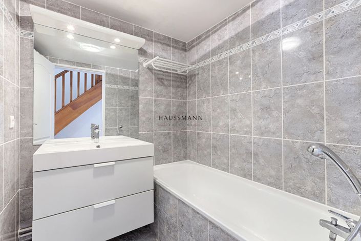 Image No.8-3 Bed Apartment for sale
