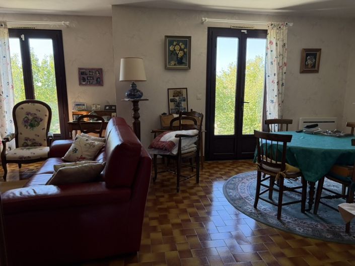 Image No.6-2 Bed House for sale