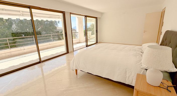 Image No.16-4 Bed Apartment for sale