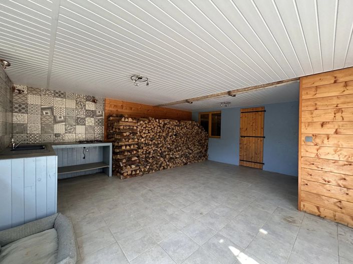 Image No.16-4 Bed House for sale
