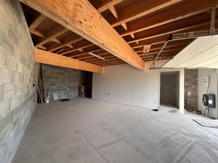 Image No.13-3 Bed House for sale