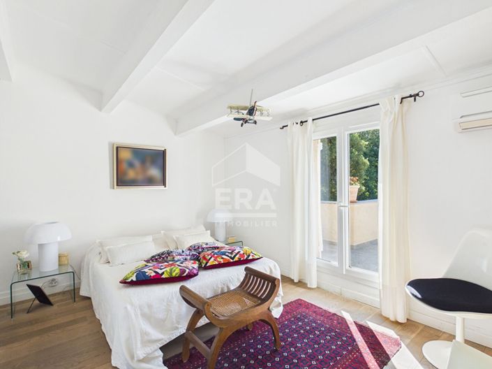 Image No.13-5 Bed House for sale