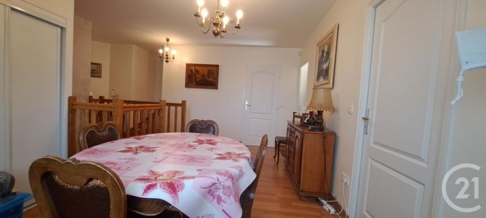 Image No.10-5 Bed House for sale