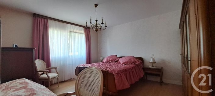 Image No.7-5 Bed House for sale