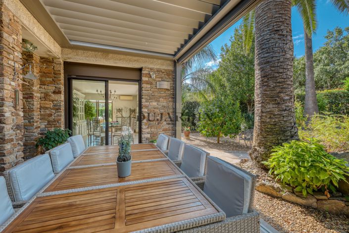 Image No.4-5 Bed House for sale