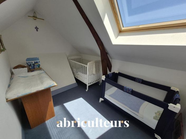 Image No.17-5 Bed House for sale