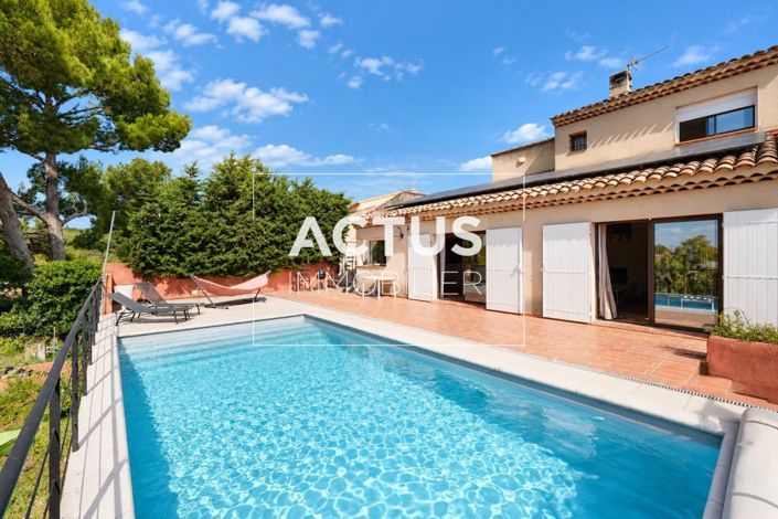 Image No.2-5 Bed House for sale