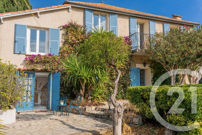 Image No.8-4 Bed House for sale