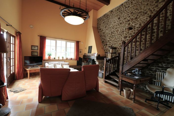 Image No.48-4 Bed House for sale