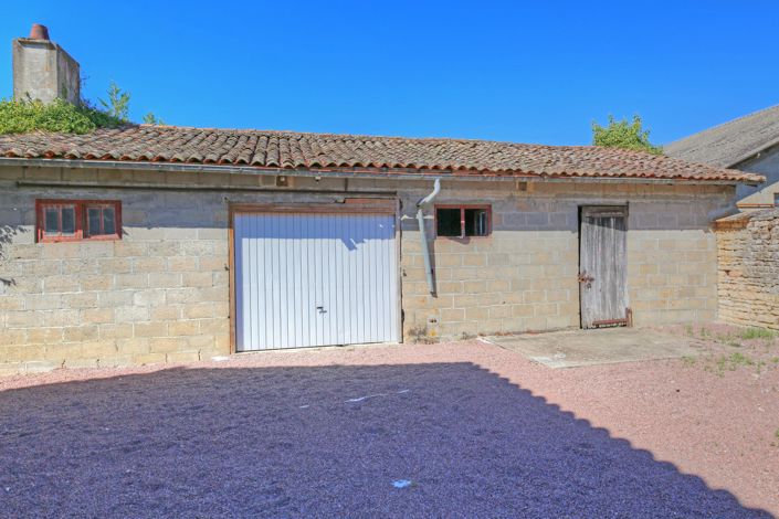 Image No.15-4 Bed House for sale