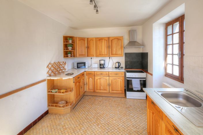 Image No.3-4 Bed House for sale