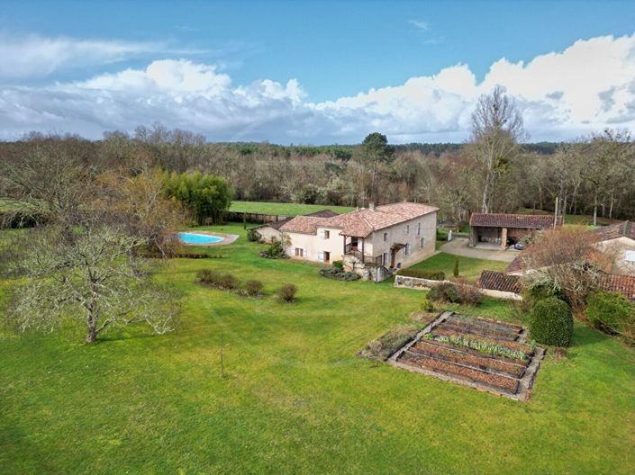 Character stone house near Sauternes
