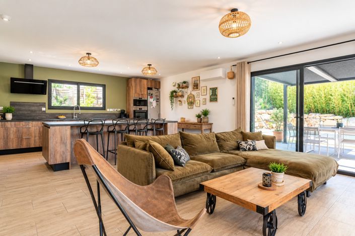 Image No.3-3 Bed House for sale