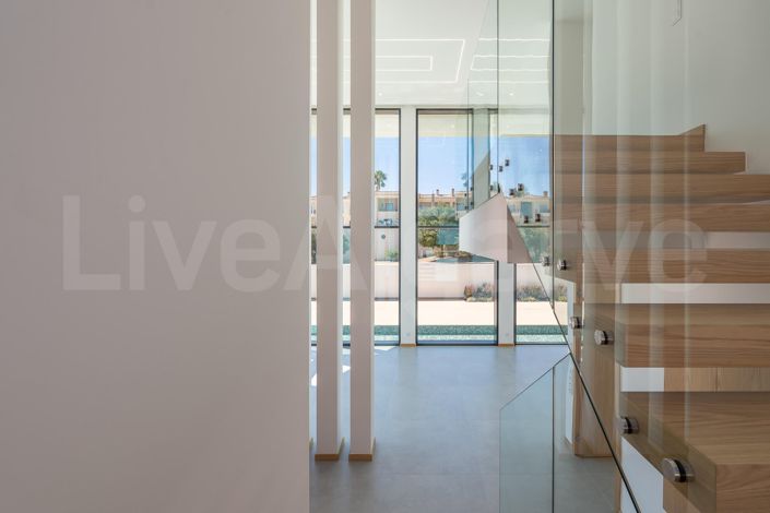 Image No.49-4 Bed House for sale