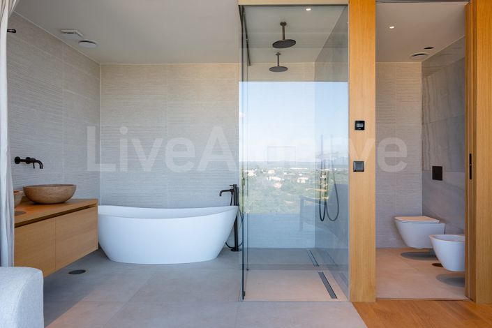 Image No.59-5 Bed House for sale