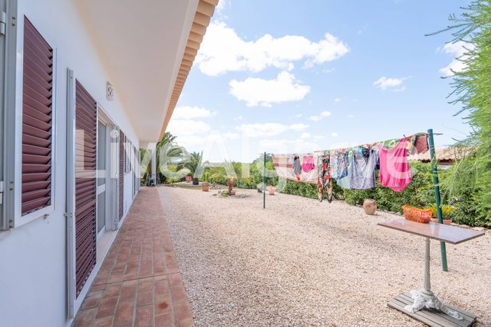 Image No.44-4 Bed House for sale