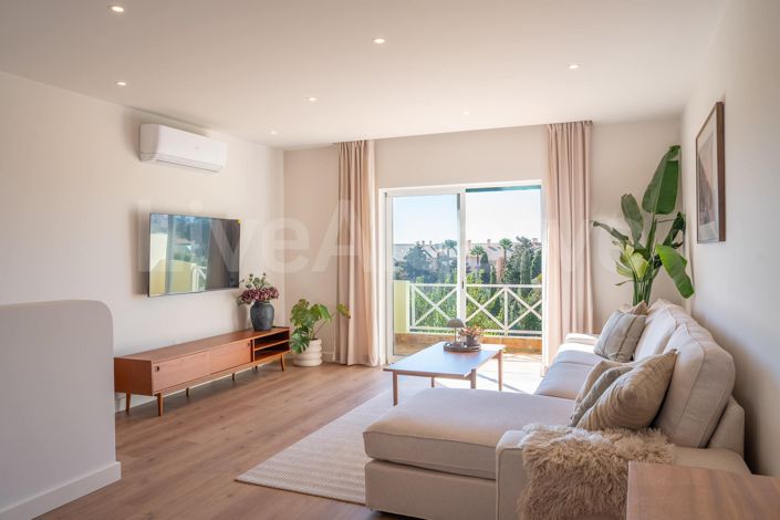Image No.20-2 Bed House for sale