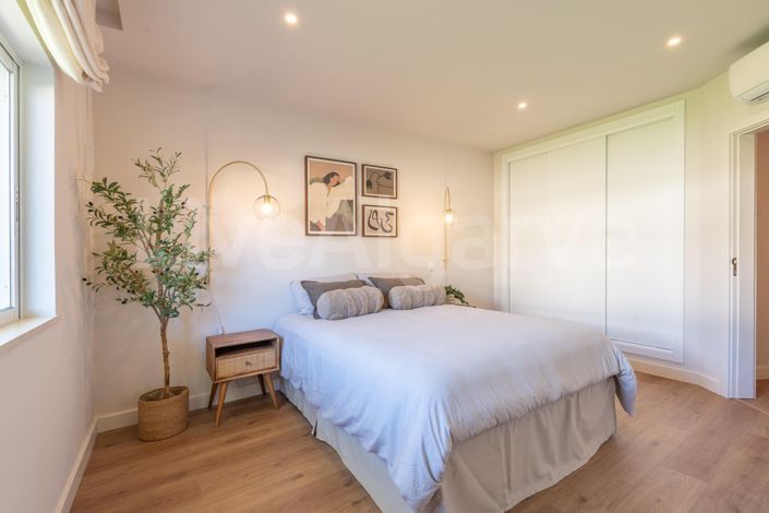 Image No.31-2 Bed House for sale