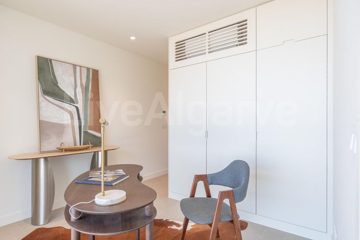 Image No.14-4 Bed Apartment for sale