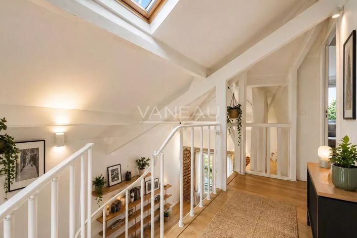 Image No.10-3 Bed Apartment for sale