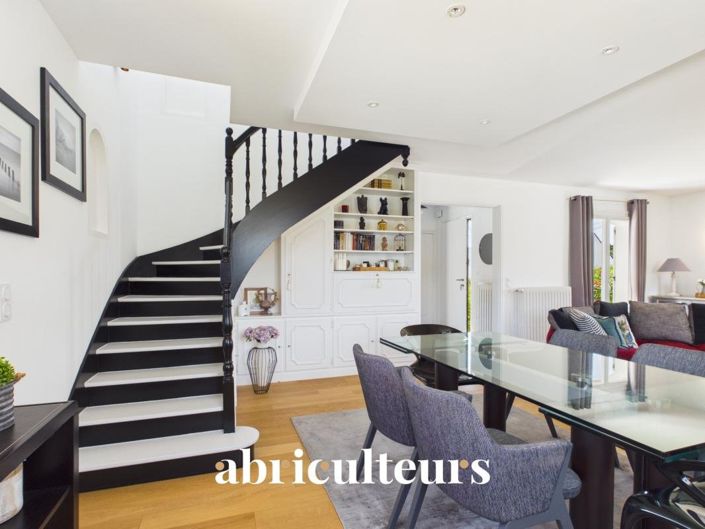 Image No.5-4 Bed House for sale