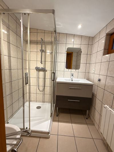 Image No.10-3 Bed House for sale