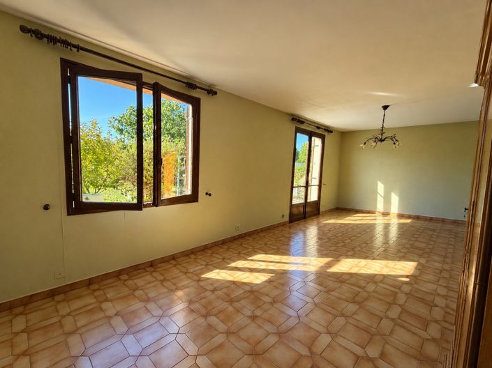 Image No.5-3 Bed House for sale