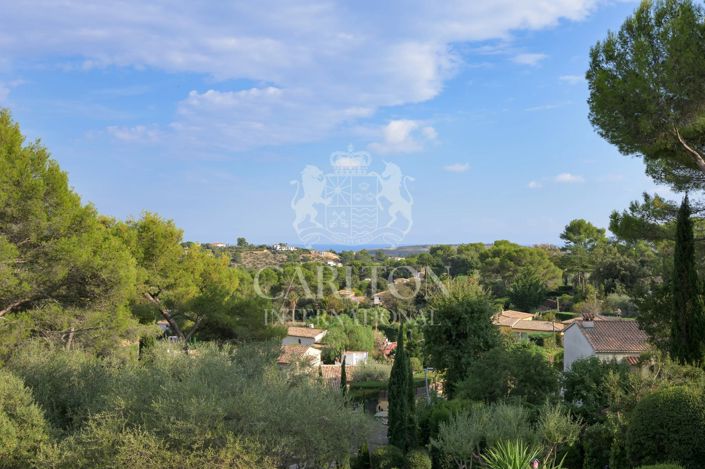 Image No.3-5 Bed House for sale
