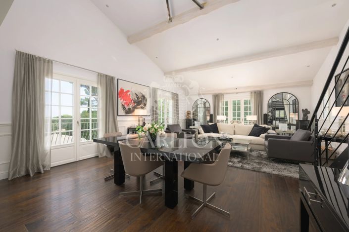 Image No.7-5 Bed House for sale