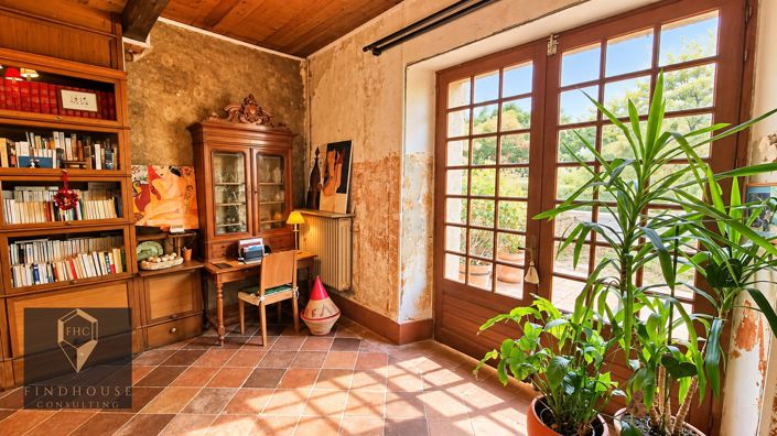 Image No.4-4 Bed House for sale