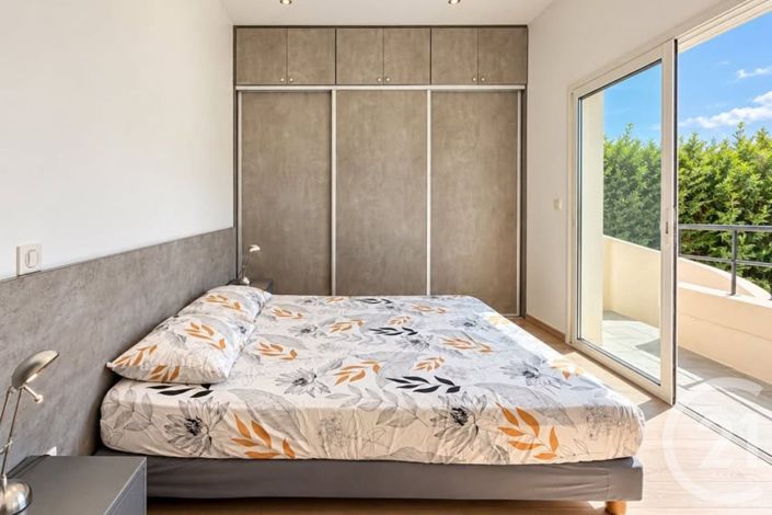 Image No.13-4 Bed House for sale