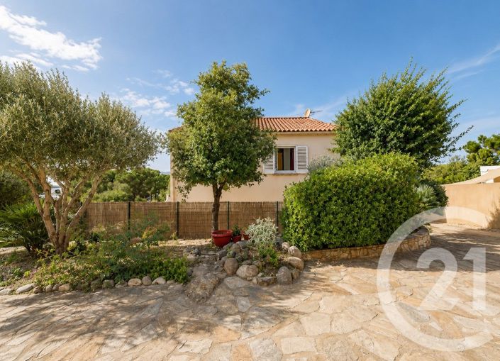 Image No.14-6 Bed House for sale