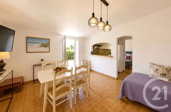 Image No.16-6 Bed House for sale