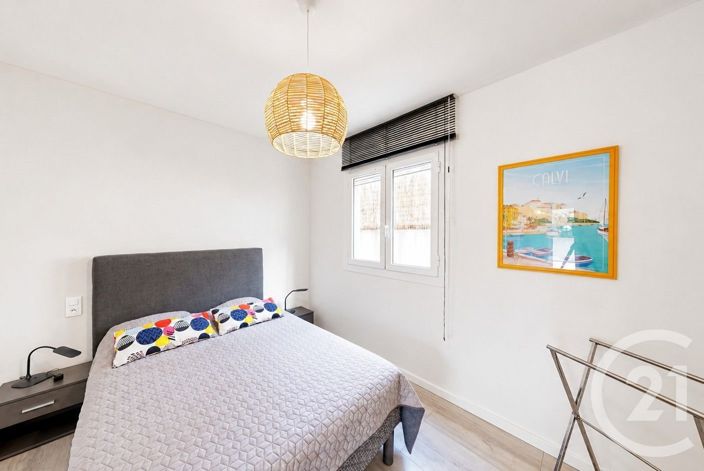 Image No.25-6 Bed House for sale