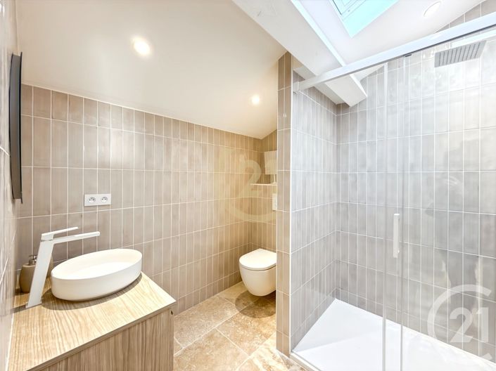 Image No.29-3 Bed Apartment for sale
