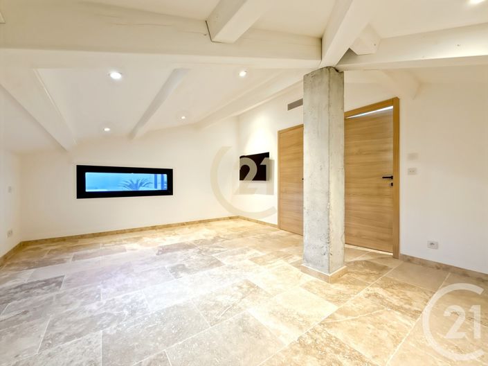 Image No.31-3 Bed Apartment for sale