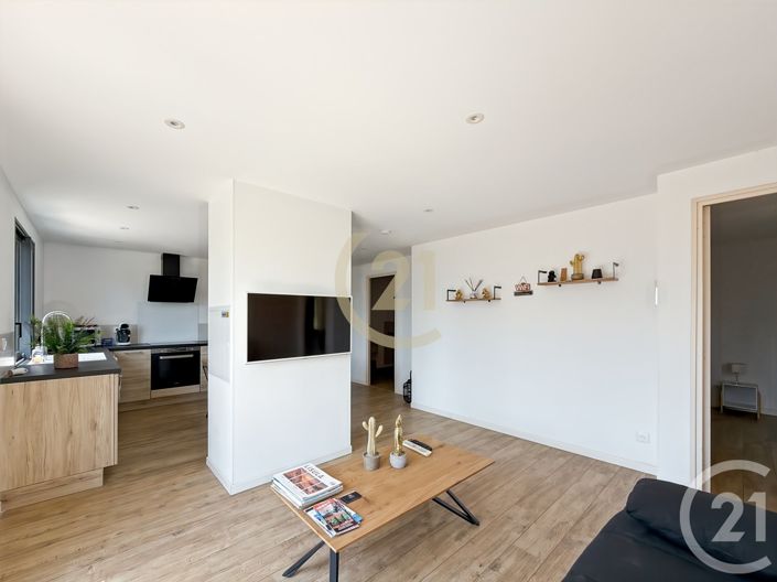 Image No.26-4 Bed House for sale