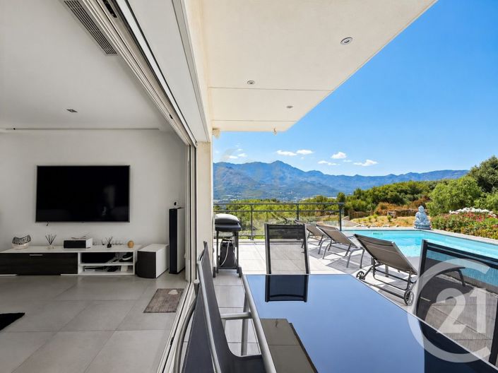 Image No.3-4 Bed House for sale