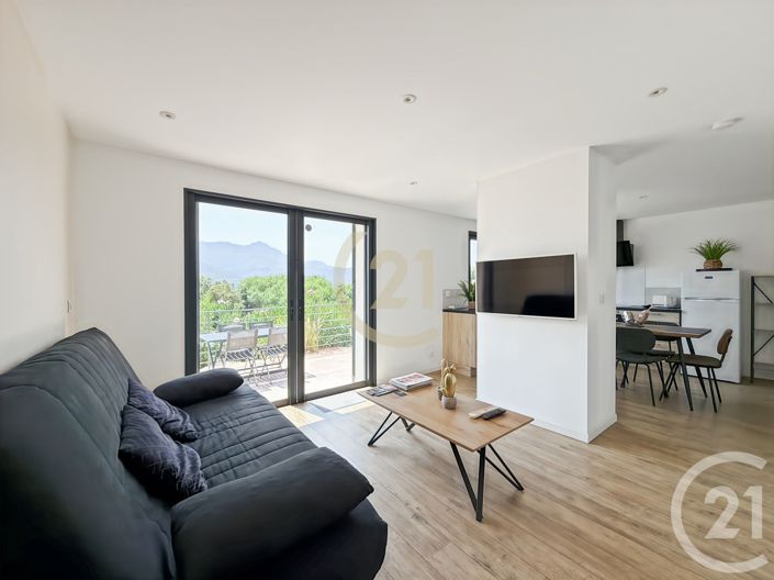 Image No.30-4 Bed House for sale