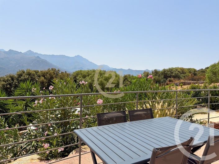 Image No.31-4 Bed House for sale