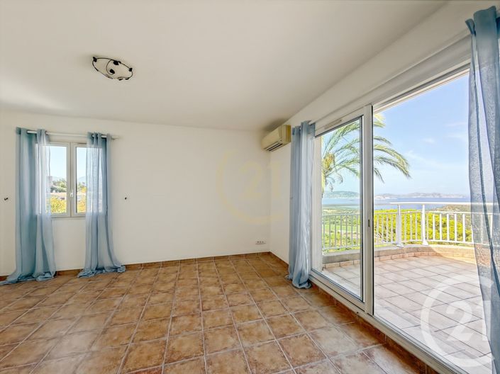Image No.14-4 Bed House for sale