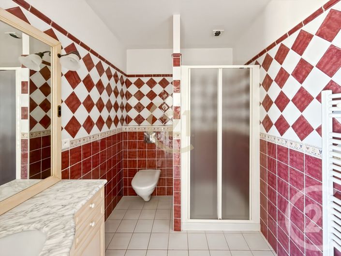 Image No.18-4 Bed House for sale