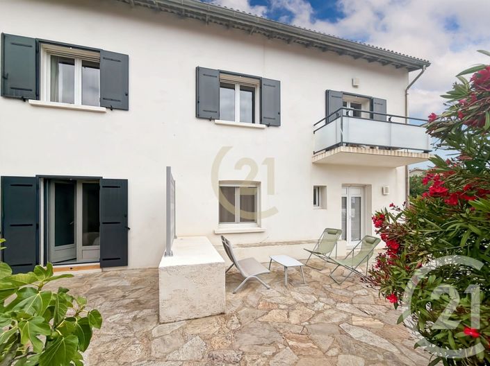 Image No.38-6 Bed House for sale