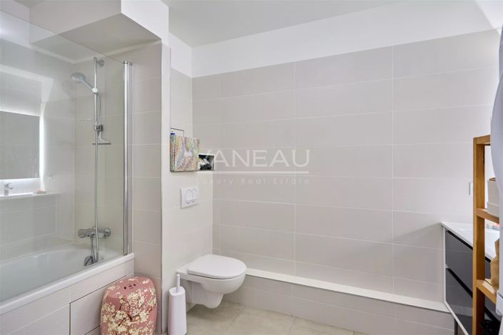 Image No.10-4 Bed Apartment for sale