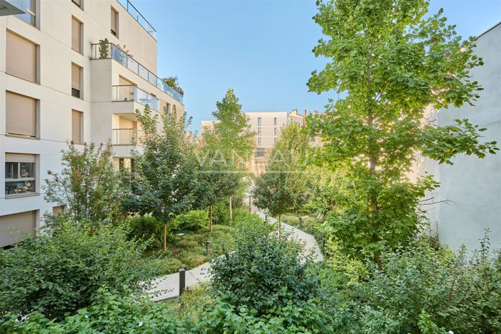 Image No.17-4 Bed Apartment for sale