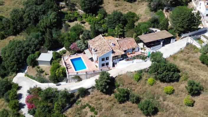 Image No.3-5 Bed Villa / Detached for sale